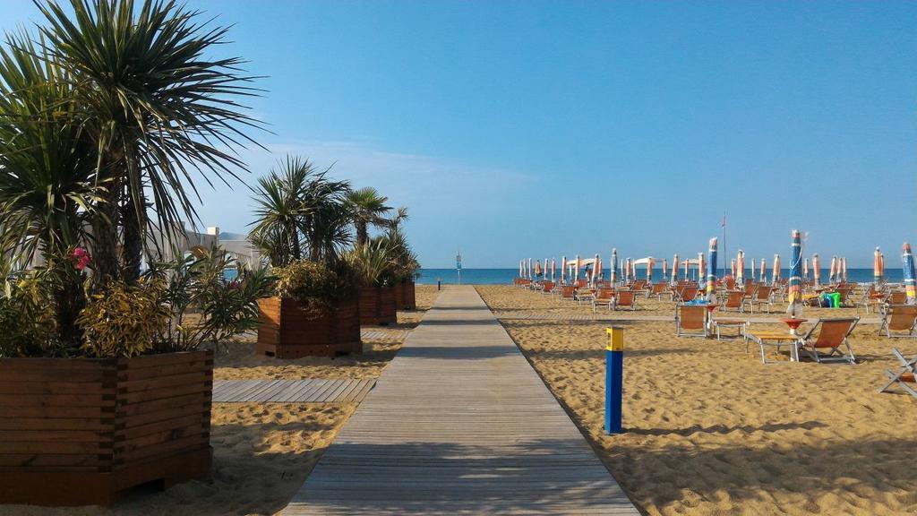 Appartamenti Narcisi Bibione Exterior foto